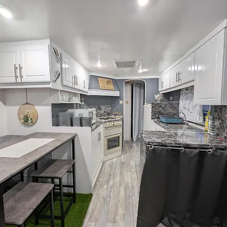 مكان تخييم Mobil-home Entre Terre Et Les Loges (Seine-Maritime)