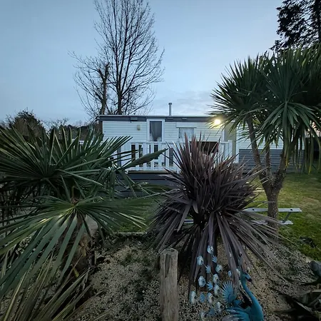 Mobil-home Entre Terre Et Campsite